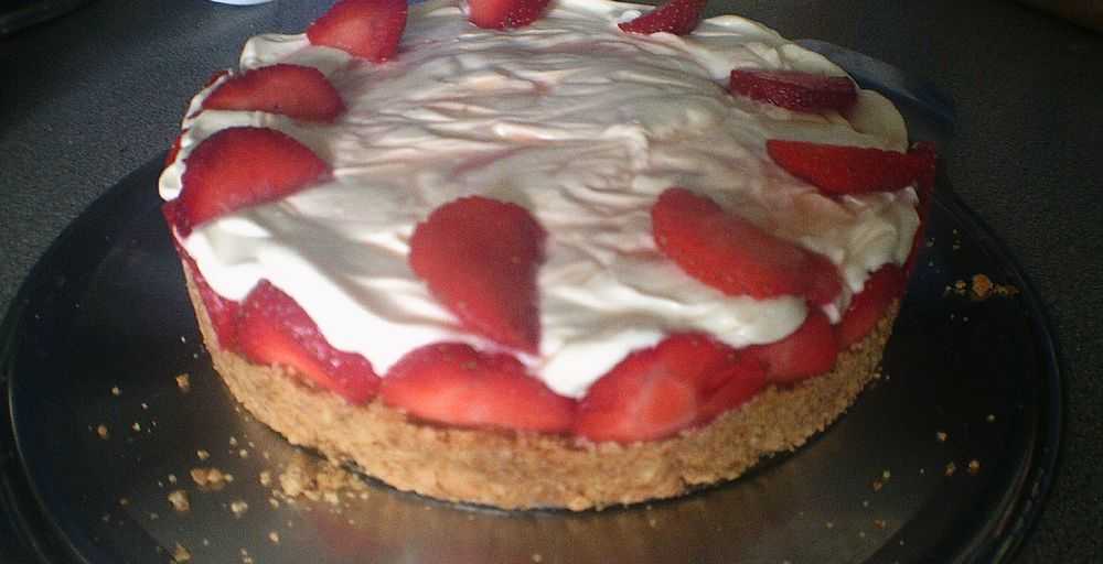 Strawberry Swirl Cheesecake