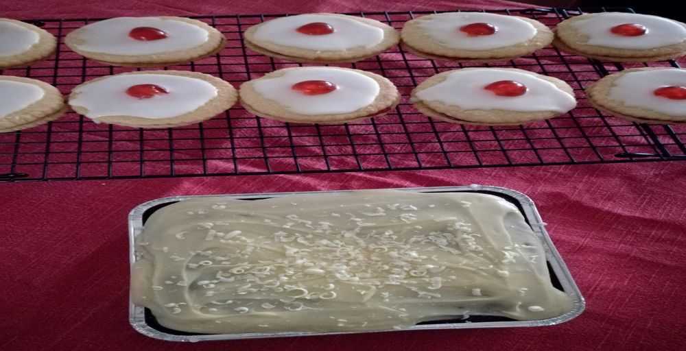 White Chocolate Gingerbread and Empire Biscuits
